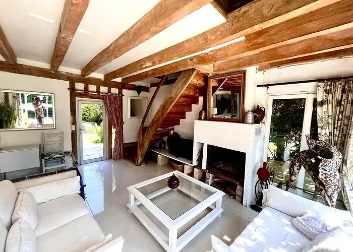 Holiday home Domaine De La Cour Pont-l'Eveque (Calvados)